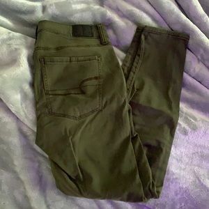 American Eagle army green pants